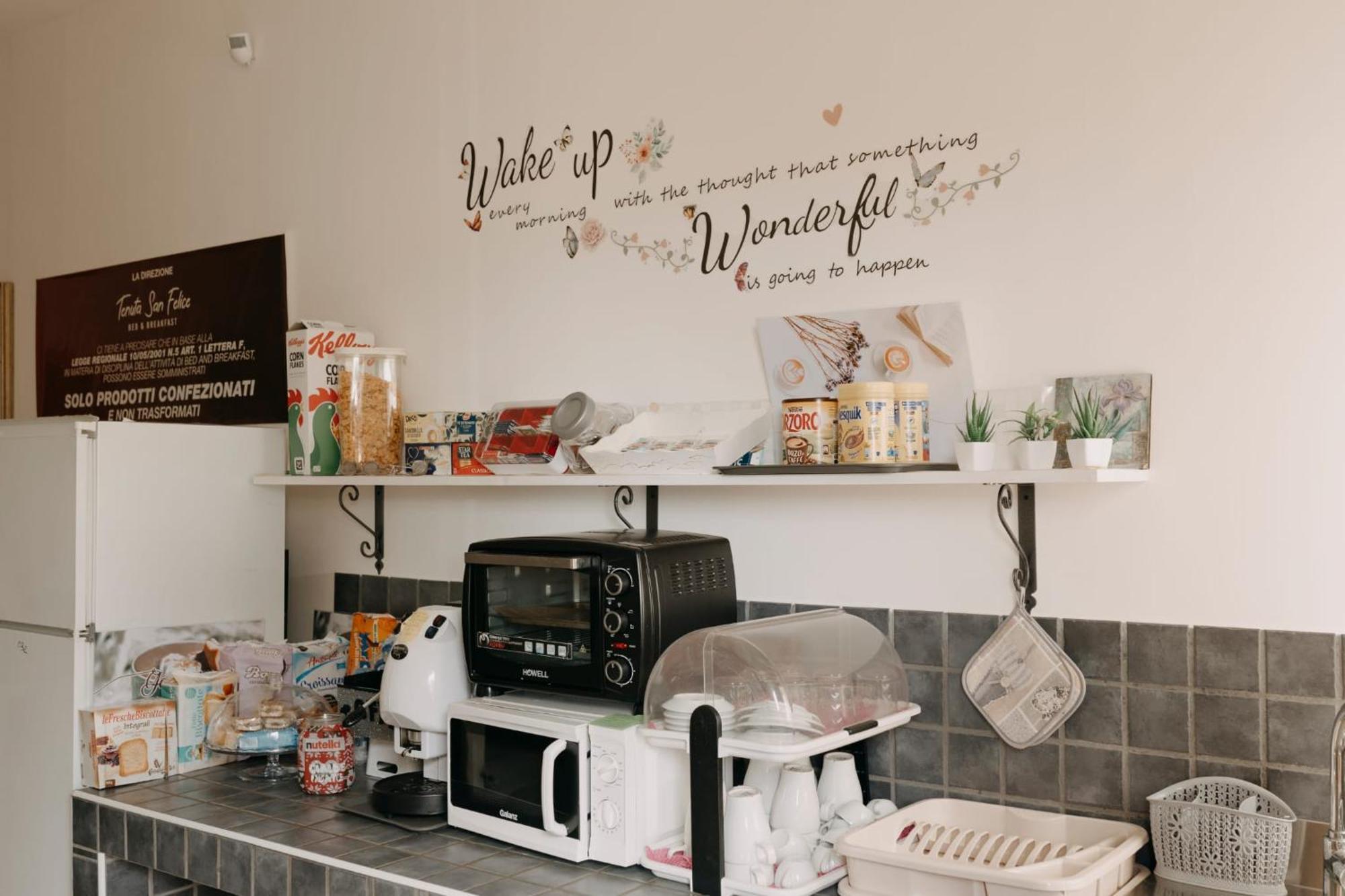 B&B Tenuta San Felice Campagna Extérieur photo