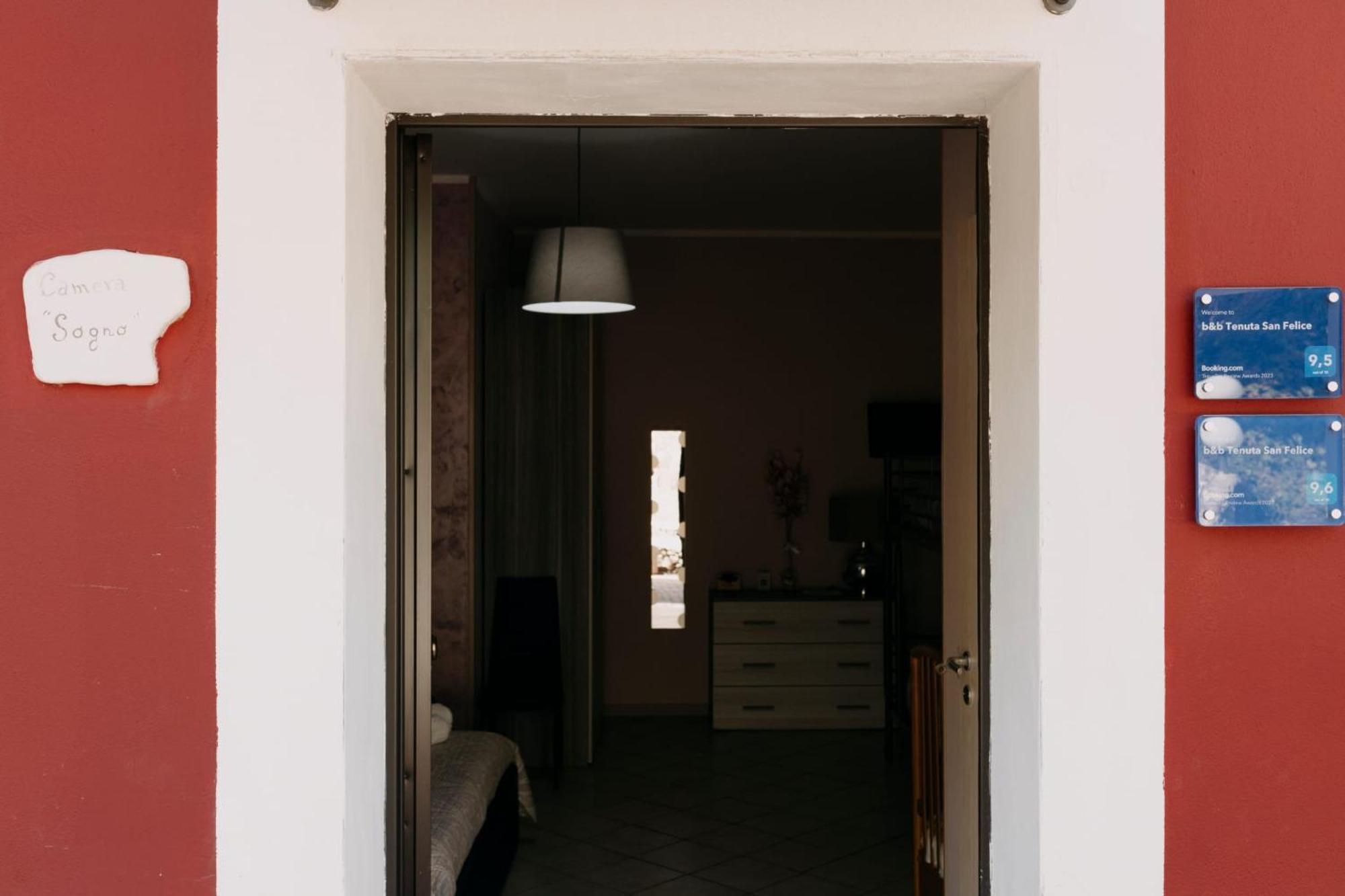 B&B Tenuta San Felice Campagna Extérieur photo